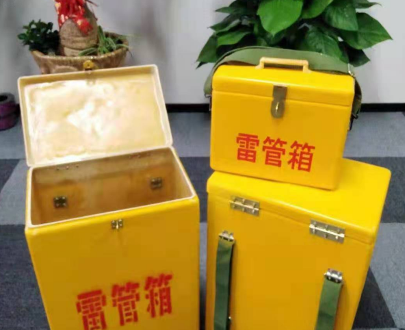 隆回玻璃钢雷管箱有哪些特点